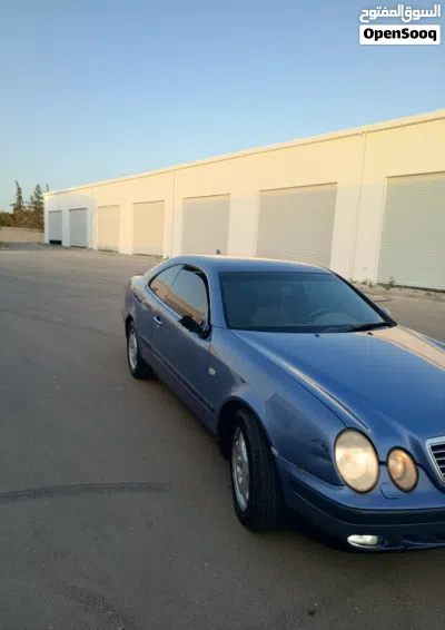 Mercedes Benz CLK-Class CLK 320 2