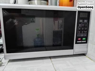 BLACK+DECKER 30L Microwave Oven 2