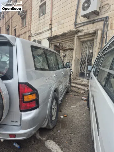 Mitsubishi Pajero GLS MID 3