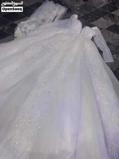 بدلة زفاف بيضاء من تركيا 4