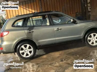 Hyundai Santa Fe GLS 4