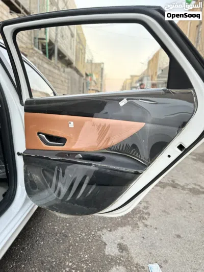 هیۆندای ئێلانترا Standard 4