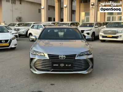 Toyota Avalon XLE 2