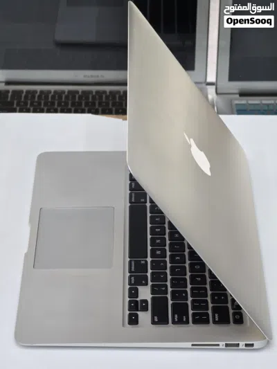 MacBook Air 13 2015 i5 4GB Ram 128GB SSD لابتوب ابل 2