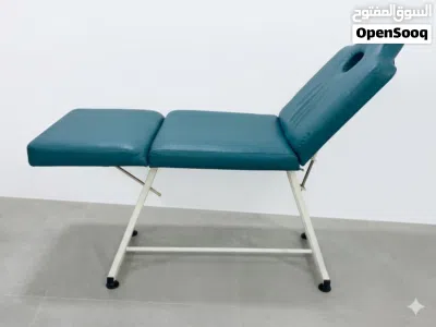 سرير تجميل ومساج طبي (3 قطع) بحالة ممتازة ولون مميز 3