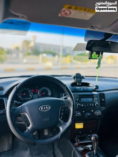 Kia Lotze 4