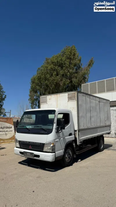 Mitsubishi Canter 4