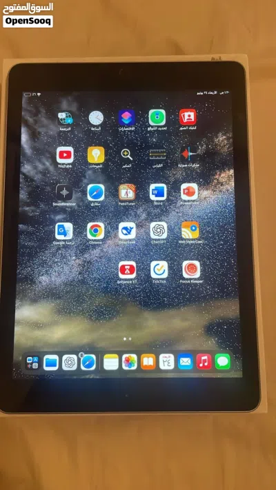 للبيع iPad 6 سعة 32GB 3
