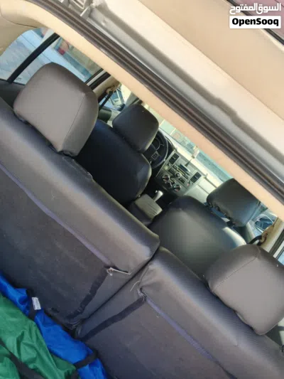 Nissan Versa S 2