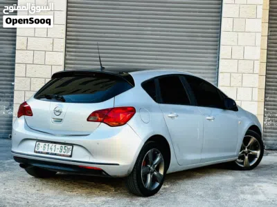 Opel Astra Design 4