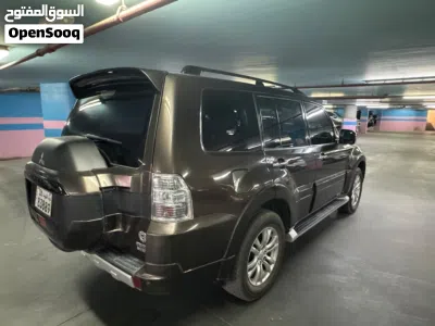 Mitsubishi Pajero GLS 3