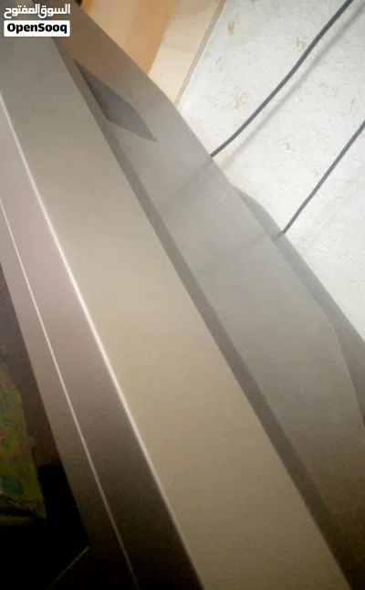 تلفزيون LG بحالة الوكاله للبيع بسعر مغري 29 بوصه بسعر 18 دينار نهايته أن شالله 4