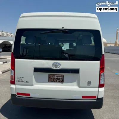 Toyota Hiace Standard 4