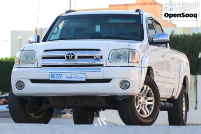Toyota Tundra Base 2
