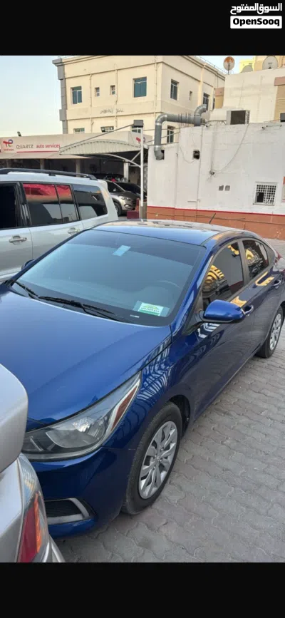 Hyundai Accent Standard 3