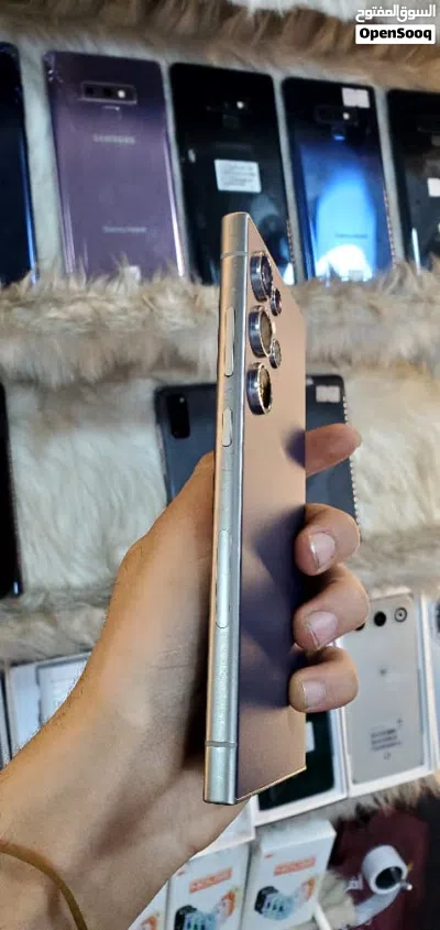 S24ULTRA 256GB بضاعه كرت عليه اثر استخدم خفيف جدا وكاله امريكي بسعر 500$ يتوجد لدى محلات القبلي 2