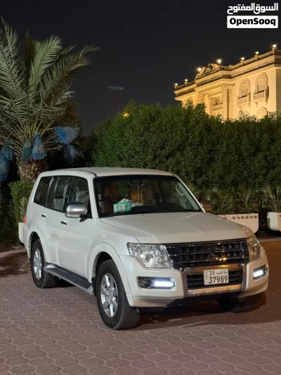 ميتسوبيشي باجيرو GLS 4