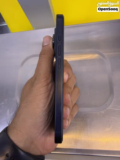 iPhone 15 Pro 256GB ايفون 3