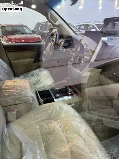 Toyota Land Cruiser GXR 4