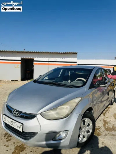 Hyundai Elantra GL 3