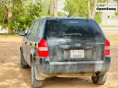 Hyundai Tucson GL 4