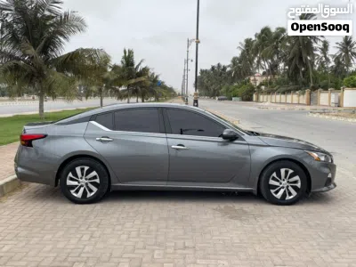 Nissan Altima S 2