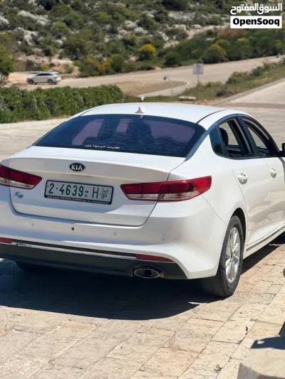 Kia K5 EX 4