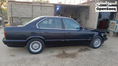 BMW 5 Series 525 2