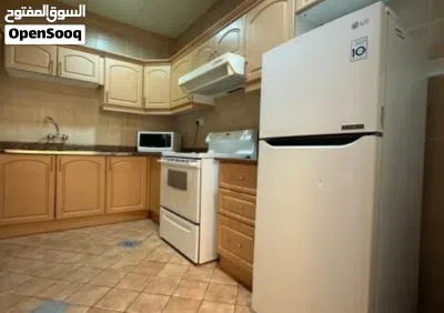 apartment for in west bay 4