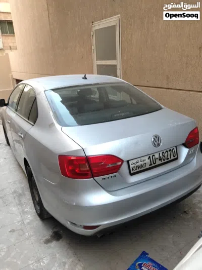 Volkswagen Jetta SEL 2