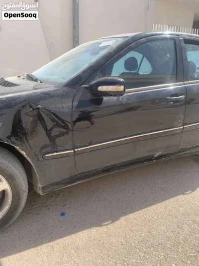 مرسيدس بنز الفئة-C C 200 3