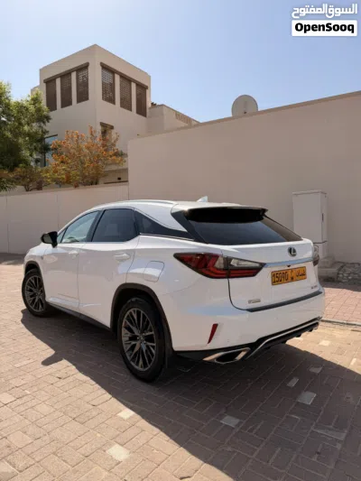 لكزس RX RX 350 F Sport handling 4