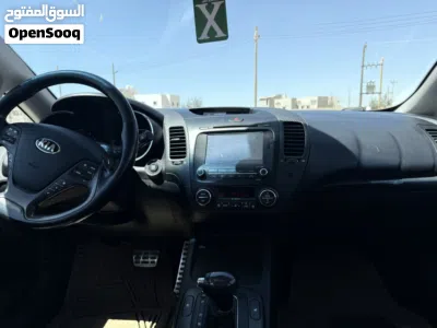 Kia Forte LXS 2
