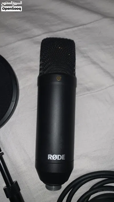 RØDE NT1 microphone in amazing condition 2