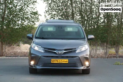 Toyota Sienna XLE 2