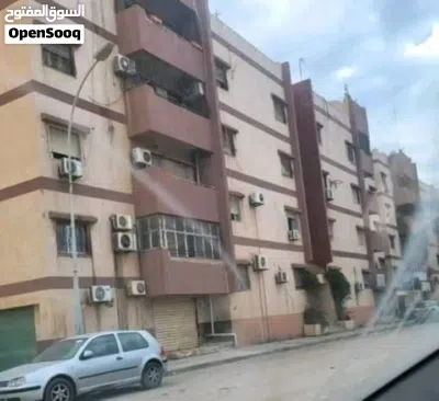 محل للبيع عمارات القهويات لي عند كوبري الحديد متاع شارع 20 مساحته 4x4 البيع 120الف اوراق ملك 3