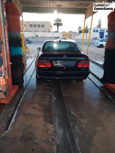 مرسيدس بنز الفئة-E E 200 3