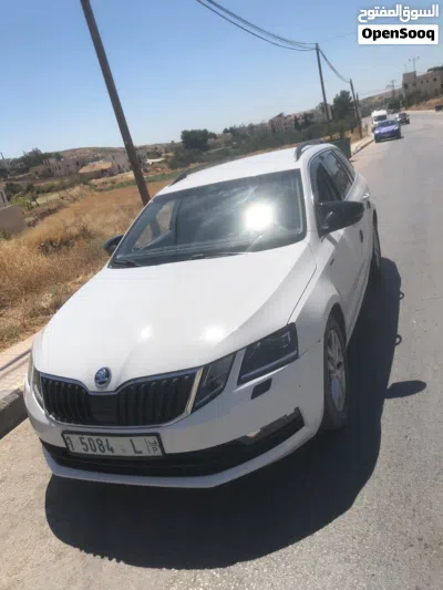سكودا اوكتافيا Standard 3