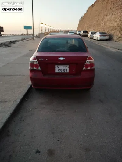 Chevrolet Aveo Base 2