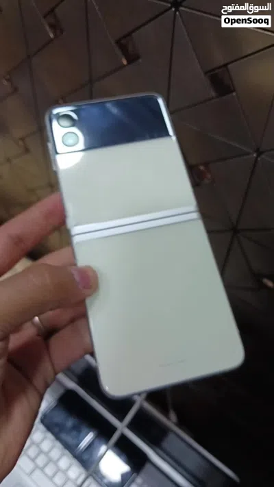 GALAXY ZFLIP 3 3
