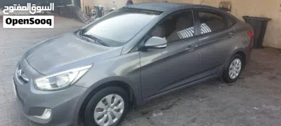 Hyundai Accent Standard 3