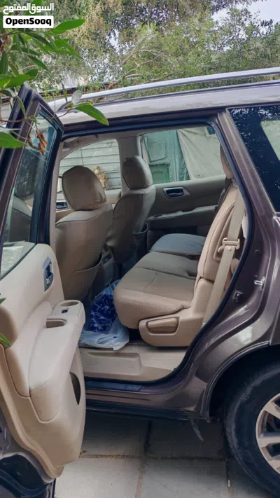 Nissan Pathfinder Standard 3