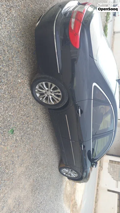 Hyundai Azera Standard 2