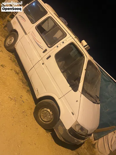 فورد ترانسيت Standard 4