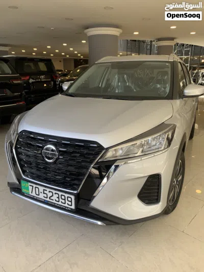 Nissan Kicks S 4