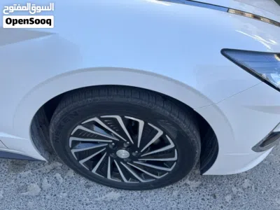 Hyundai Sonata SE 4