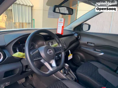 Nissan Kicks S 2