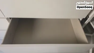 ميز جرارات ماركة ايكيا اصلي مستعمل للبيع 2