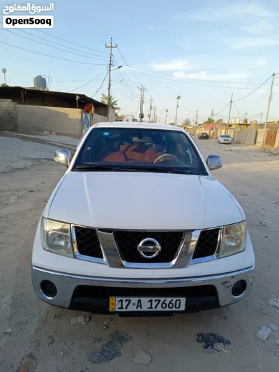 نیسان ناڤارا SE 3