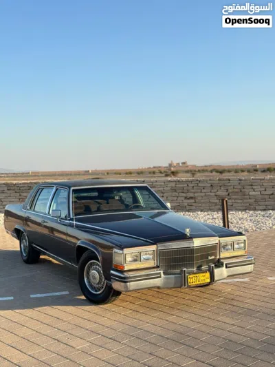 Cadillac Fleetwood 2